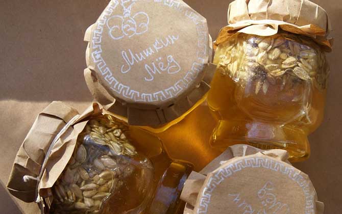 正宗蜂蜜價(jià)格多少錢一斤? 蜂蜜價(jià)格