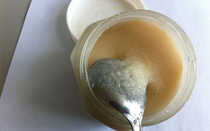 蜂蜜面膜怎么做?試試這幾種做法,不但美白祛斑,還能補水保濕! 蜂蜜面膜