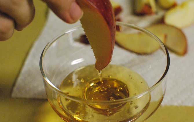 蜂蜜的用途有哪些?不但是天然營養食品,更是可食用的美容劑! 蜂蜜