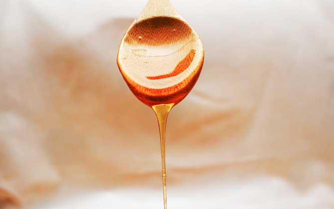 蜂蜜會過期嗎?會變質嗎?蜂蜜沒有保質期,但保存不當也易變質! 蜂蜜