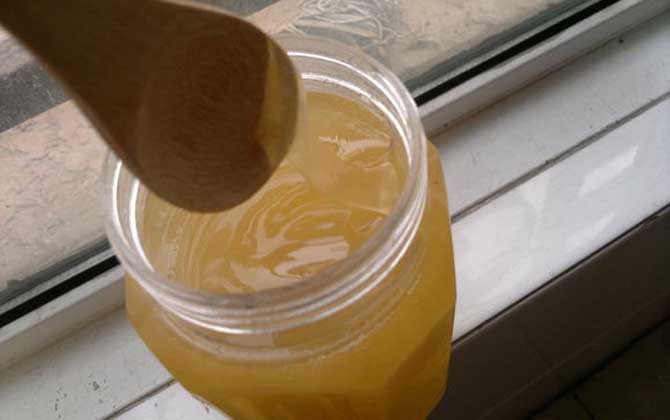 蜂蜜涂臉15天后有什么效果?簡直判若兩人,但仍要注意副作用! 蜂蜜