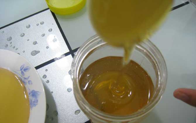 蜂蜜涂臉15天后有什么效果?簡直判若兩人,但仍要注意副作用! 蜂蜜