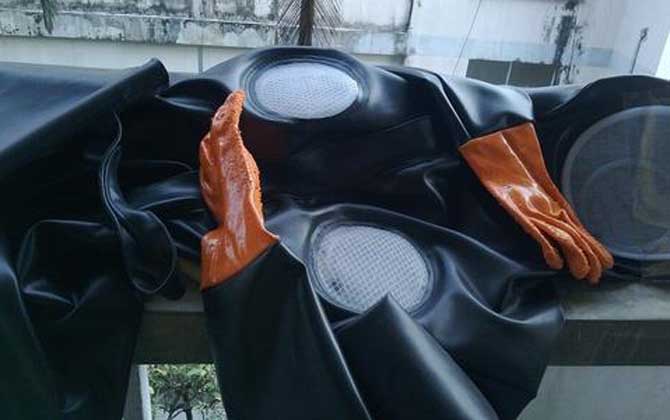 虎頭蜂防蜂服多少錢一套?不要貪圖便宜,否則受傷的還是自己! 虎頭蜂防蜂服