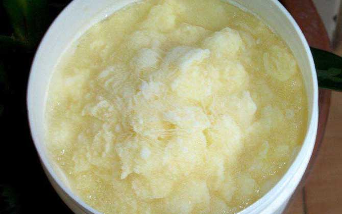 蜂王漿喝一年后身體變化,不但能增強抗病力,還能改善膚質(zhì)! 蜂王漿