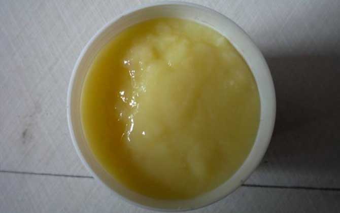 蜂王漿喝一年后身體變化,不但能增強抗病力,還能改善膚質(zhì)! 蜂王漿