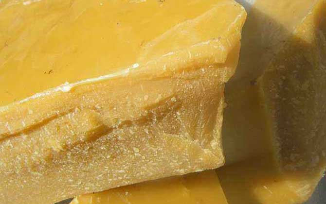 蜂蠟的作用與功效及吃法,正確食用能美容,過(guò)量食用反而有害! 蜂蠟