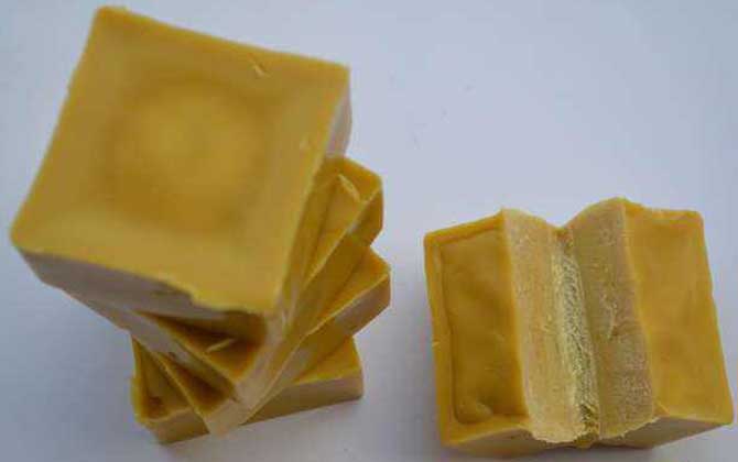 蜂蠟的作用與功效及吃法,正確食用能美容,過(guò)量食用反而有害! 蜂蠟