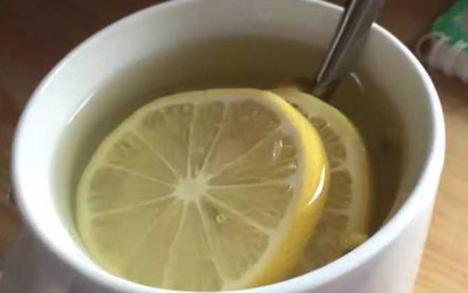 檸檬蜂蜜水什么時候喝最好? 檸檬蜂蜜水