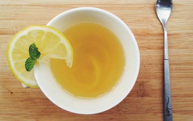 檸檬蜂蜜水的功效及正確喝法 檸檬蜂蜜水
