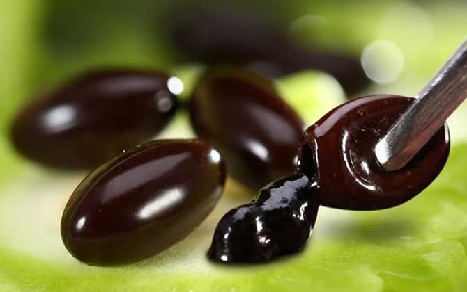 蜂膠軟膠囊的功效及正確吃法 蜂膠軟膠囊