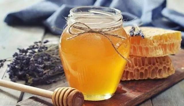 蜜蜂反復逃跑是蜂王不在嗎（蜜蜂一逃再逃，原因無非3個）