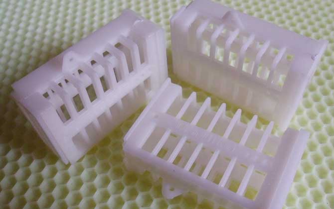 新手養(yǎng)蜂必備工具(養(yǎng)蜂需要哪些工具) 新手養(yǎng)蜂必備工具(養(yǎng)蜂需要哪些工具)