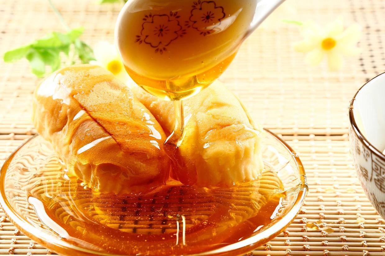 鑒別蜂蜜的最好方法(什么樣的蜂蜜好如何鑒別) 鑒別蜂蜜的最好方法(什么樣的蜂蜜好如何鑒別)