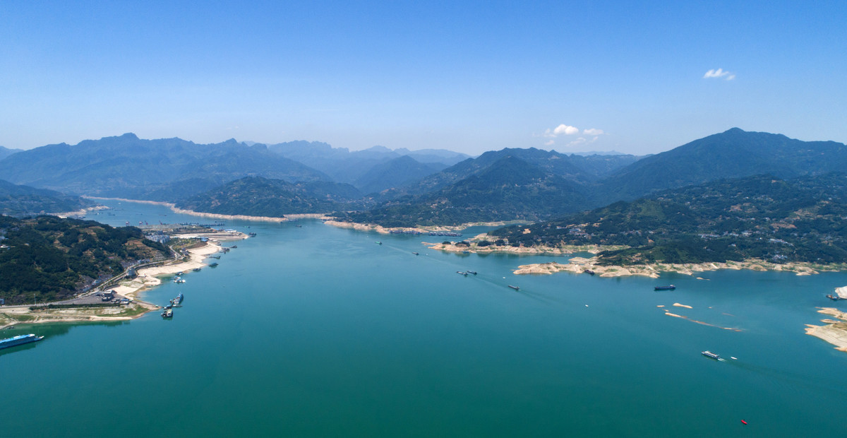 為何水庫(kù)總在汛期內(nèi)泄洪,旱季反而不泄洪(水庫(kù)為什么在汛期放水) 為了防洪的水庫(kù),為什么總是在汛期泄洪,旱季反倒不泄洪?