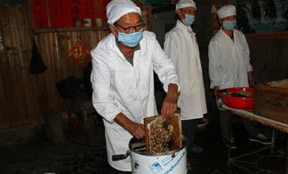 蜂蜜分哪幾種(蜂蜜種類劃分方式) 蜂蜜分哪幾種(蜂蜜種類劃分方式)