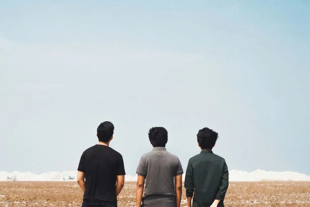 人到中年，朋友越少，生活越好