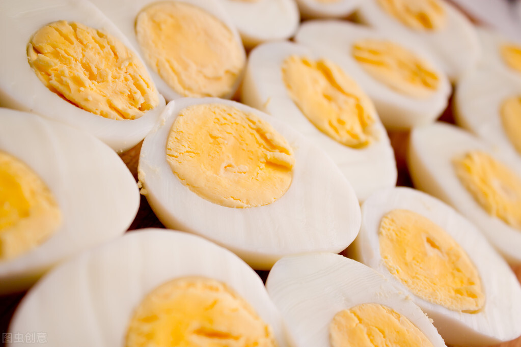 牛奶雞蛋一起吃，有啥好處？看完第四點(diǎn)，我默默地端起牛奶和雞蛋