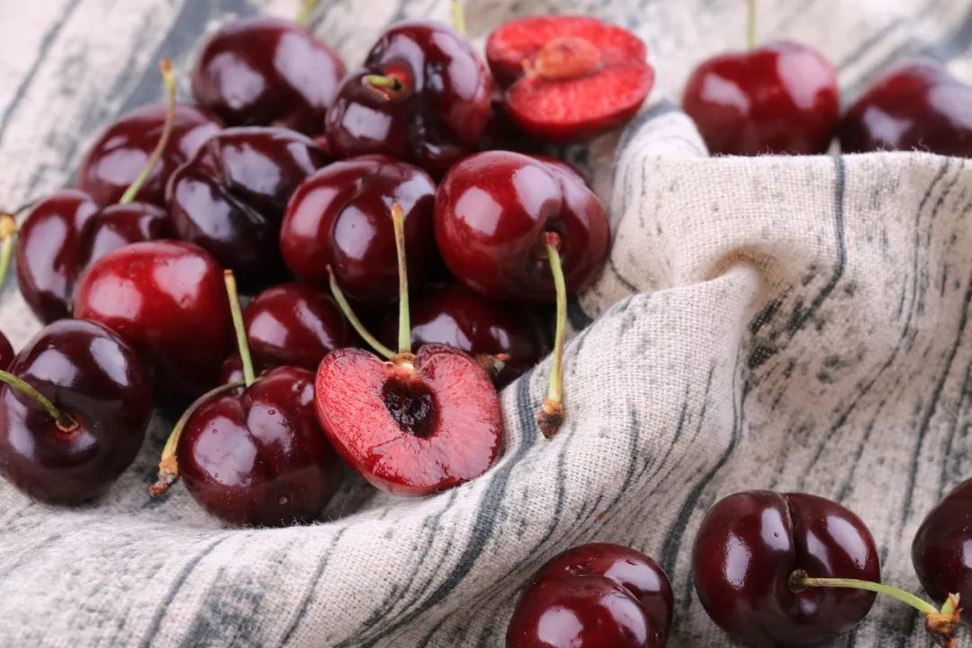 車厘子是櫻桃的一種嗎(車厘子和櫻桃的區別) 車厘子是櫻桃的一種嗎(車厘子和櫻桃的區別)