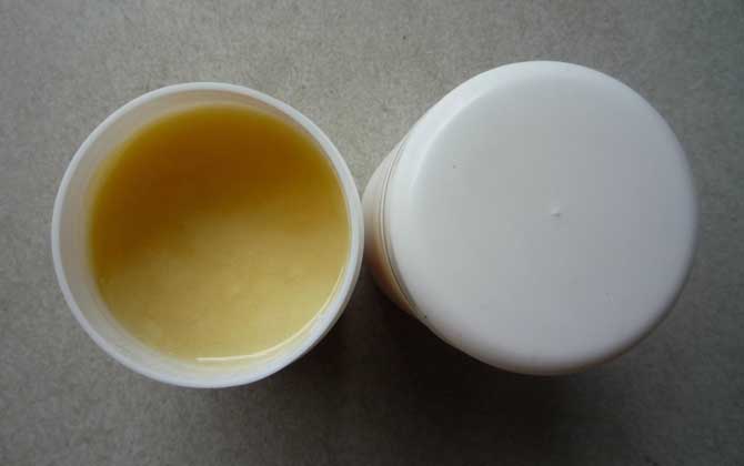 蜂王漿吃多久皮膚變好？沒有固定的時(shí)間，具體效果因人而異！